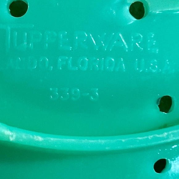 Vintage Tupperware colander green - Picture 6 of 7